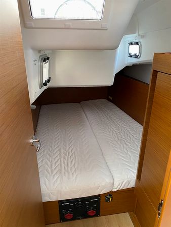 Jeanneau Sun Odyssey 410 | Eugenia