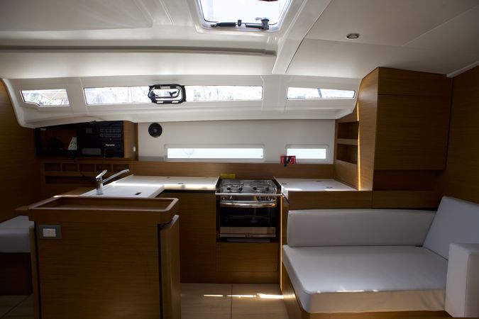 Jeanneau Sun Odyssey 410 | Eugenia