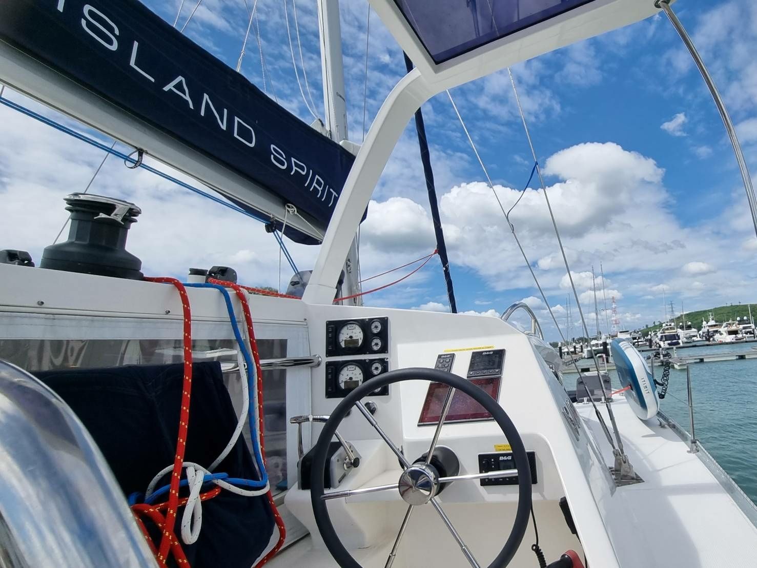 Island Spirit 410 | Gauthai