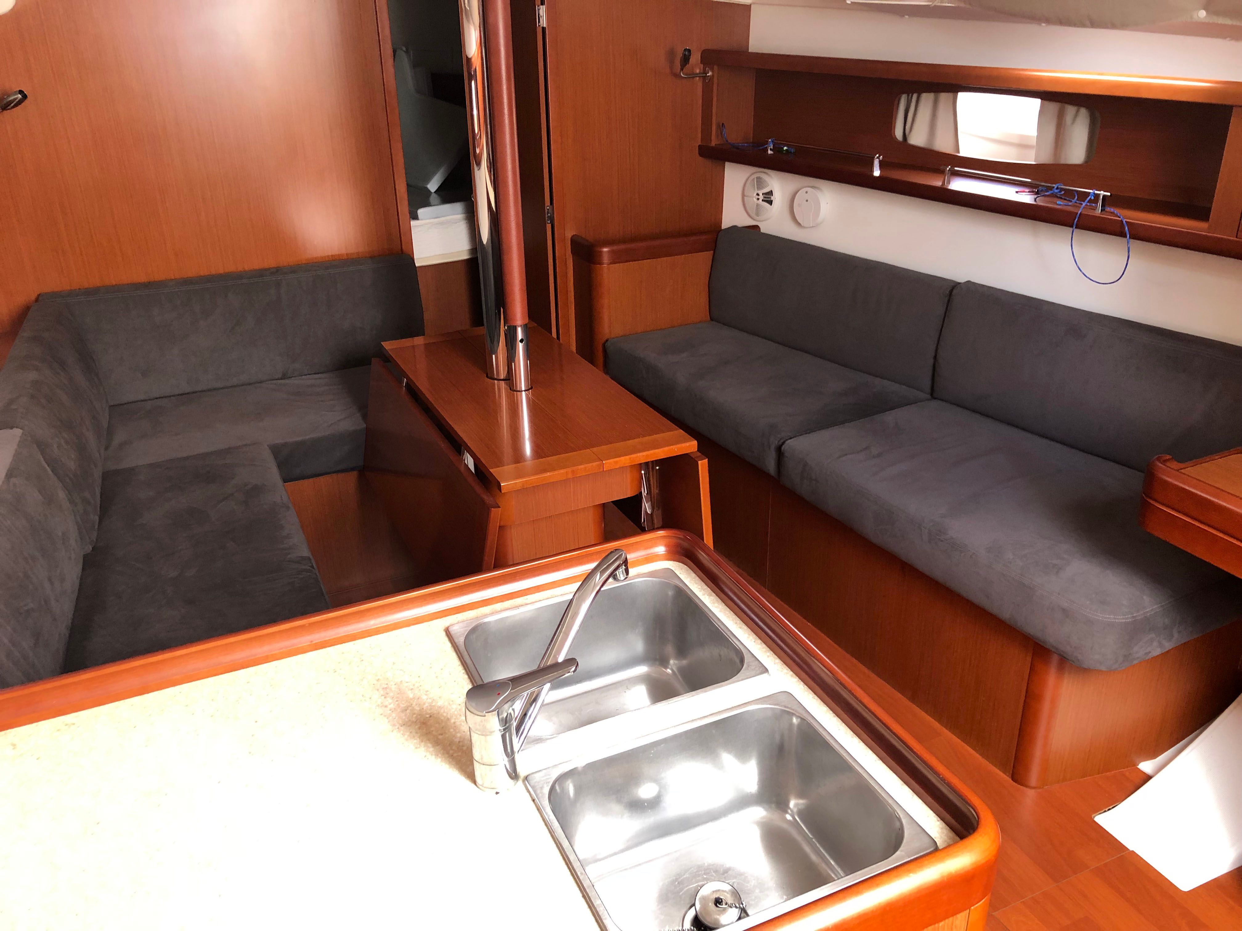 Beneteau 37 | Valkyrie