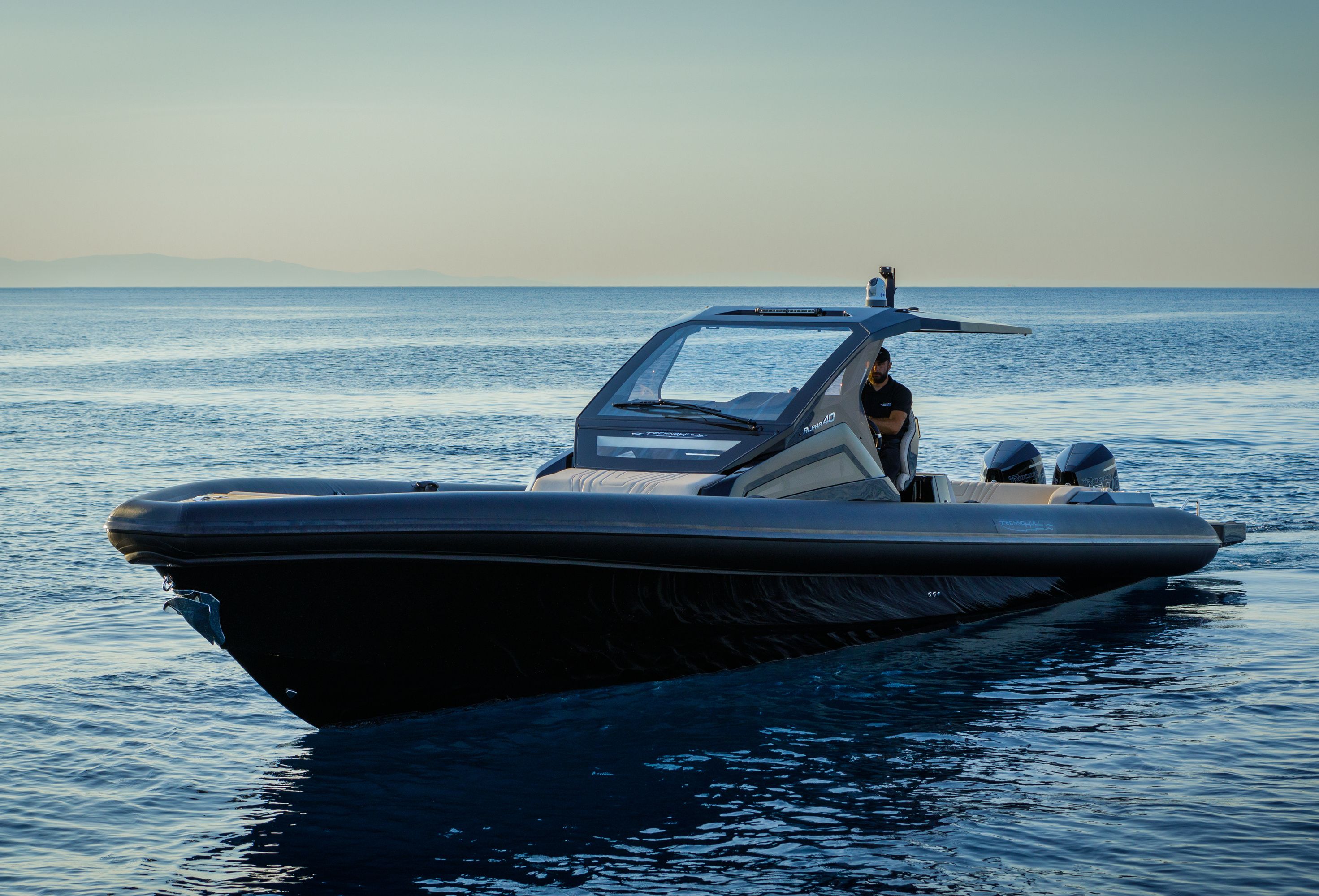 Technohull 40 | Seaduction