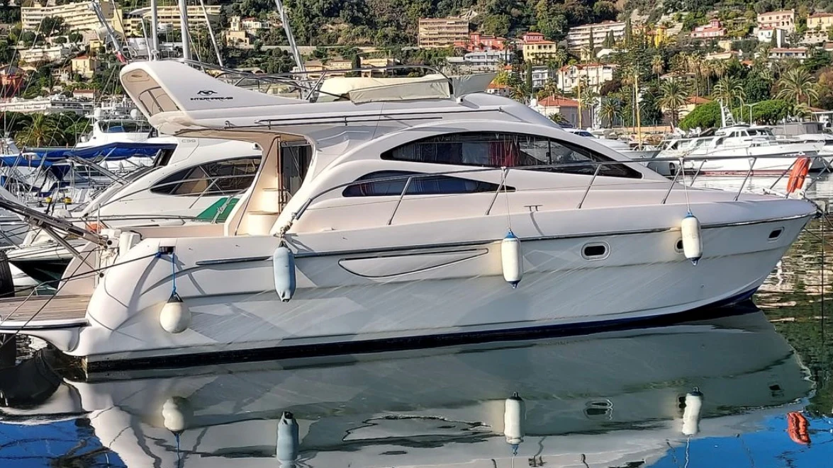 Azimut 42 | Eden