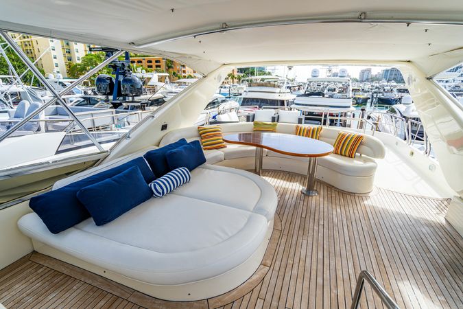 Azimut 85 F | Day Dreamin