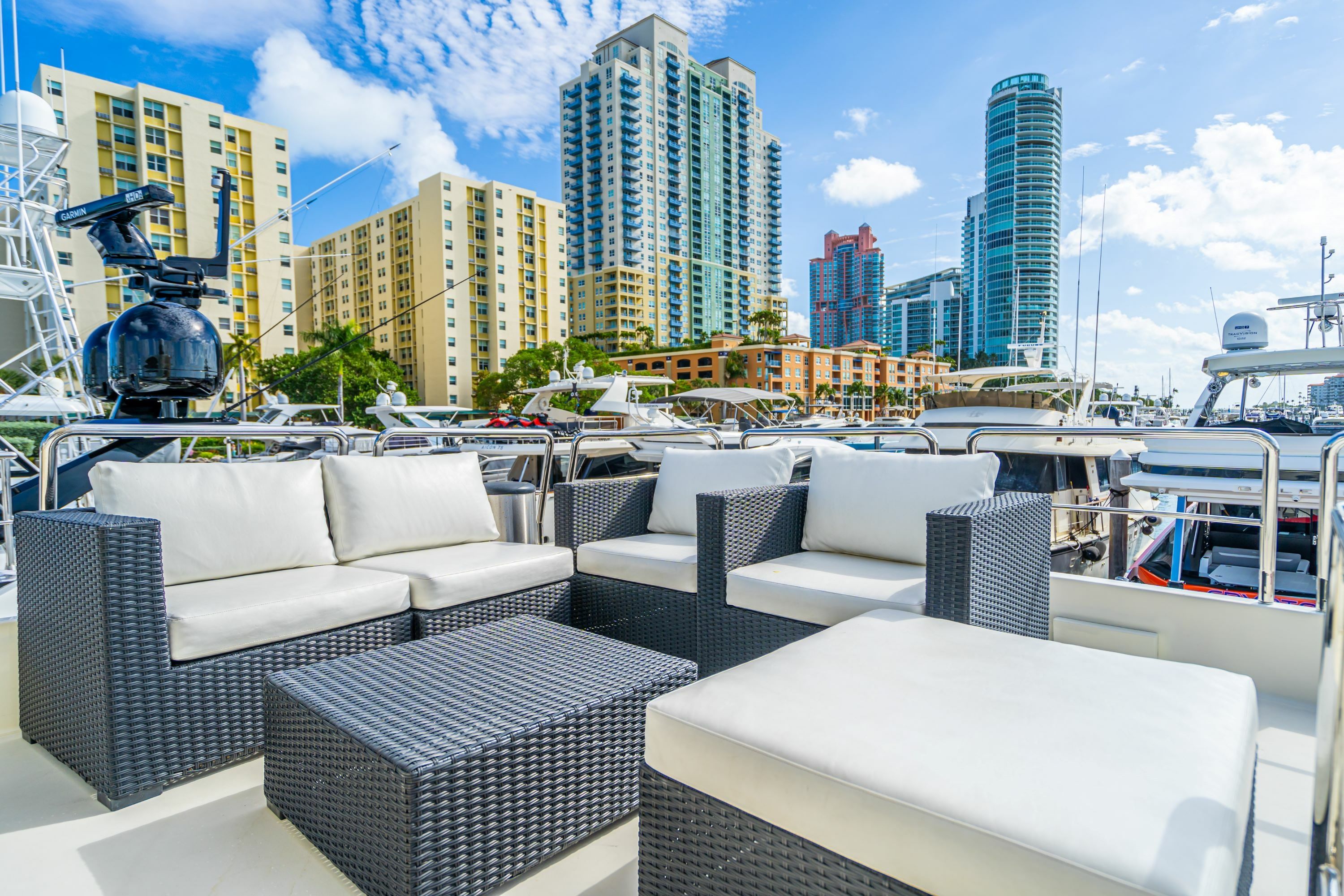 Azimut 85 F | Day Dreamin