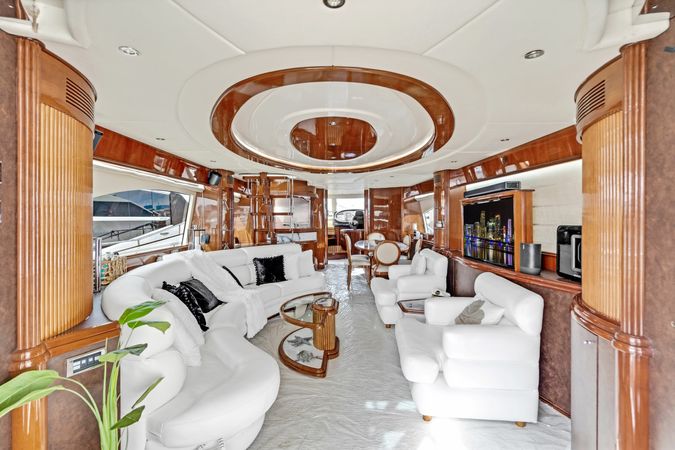 Azimut 85 F | Day Dreamin
