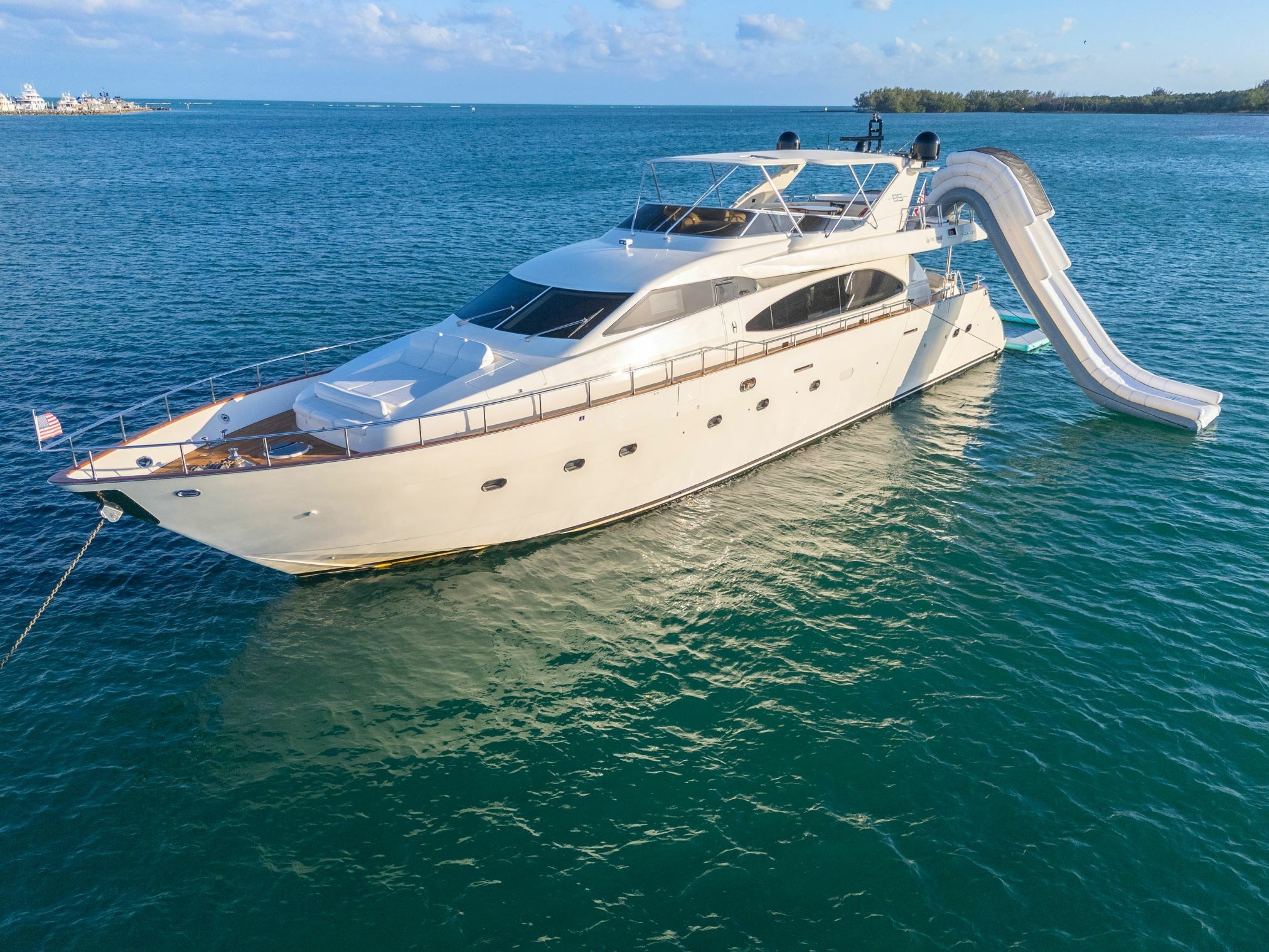 Azimut 85 F | Day Dreamin