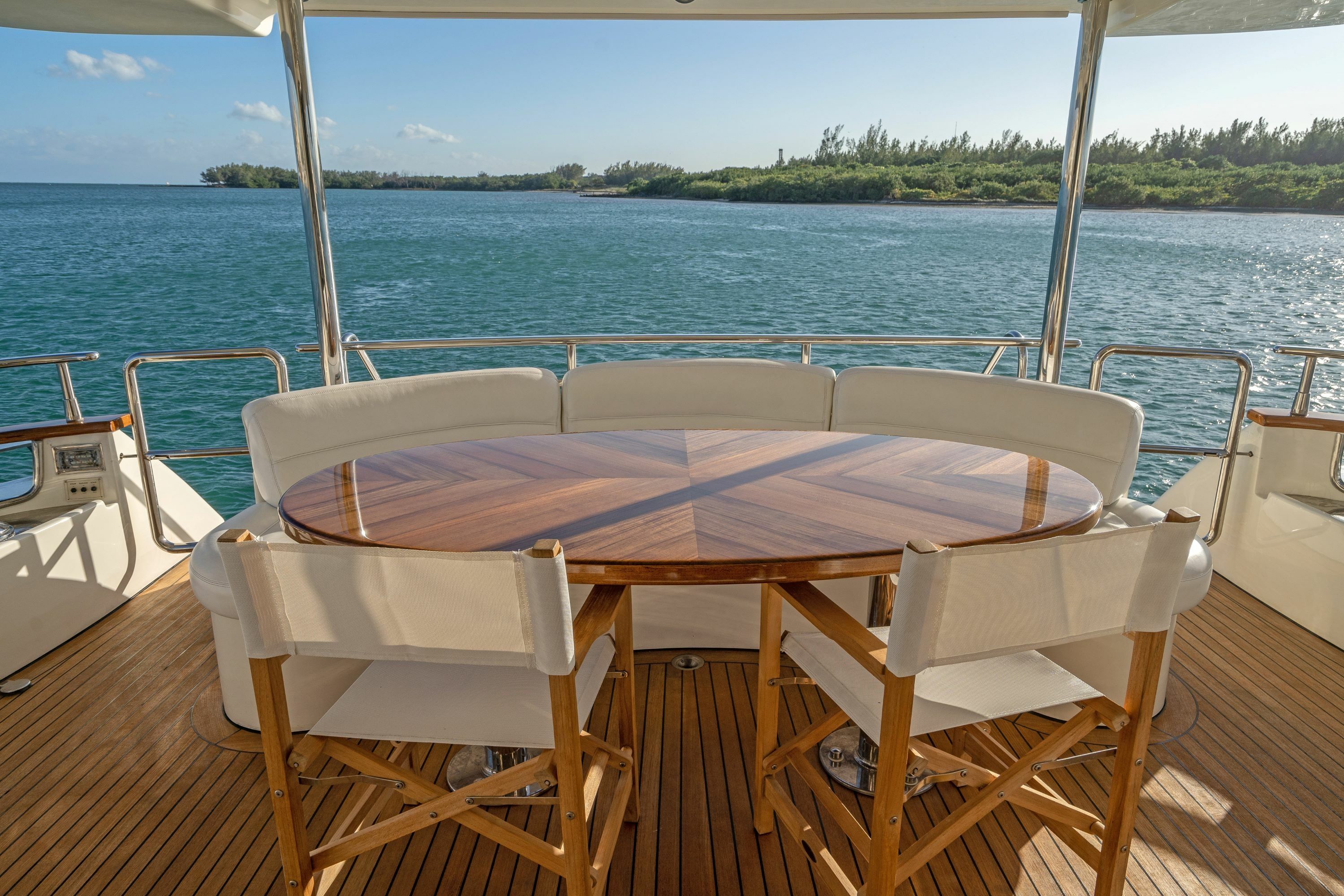 Azimut 85 F | Day Dreamin