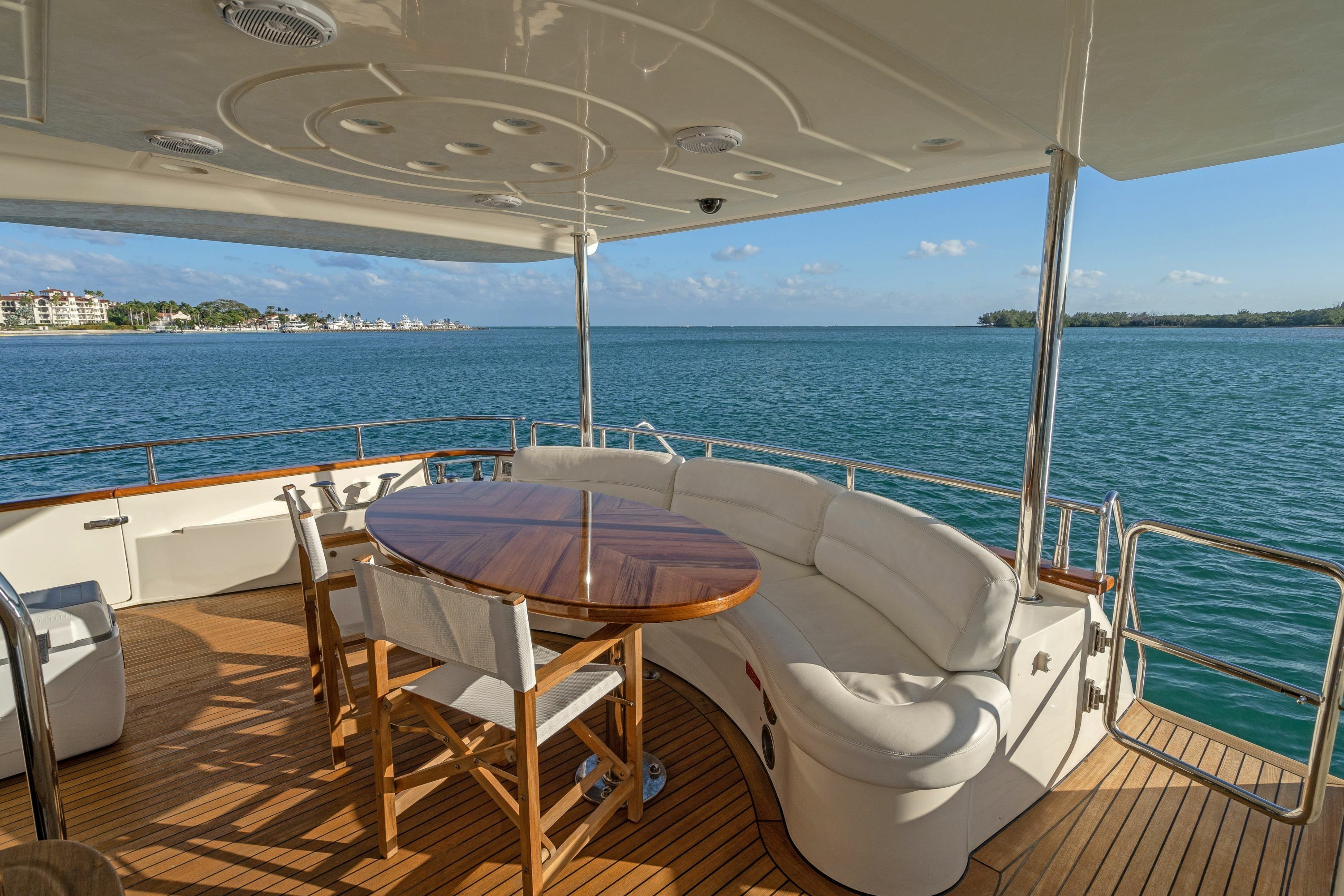 Azimut 85 F | Day Dreamin