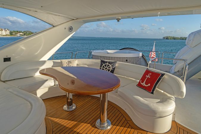 Azimut 85 F | Day Dreamin
