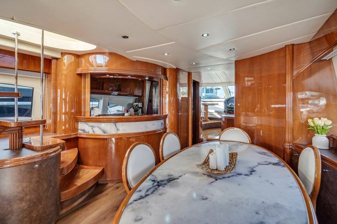 Azimut 85 F | Day Dreamin