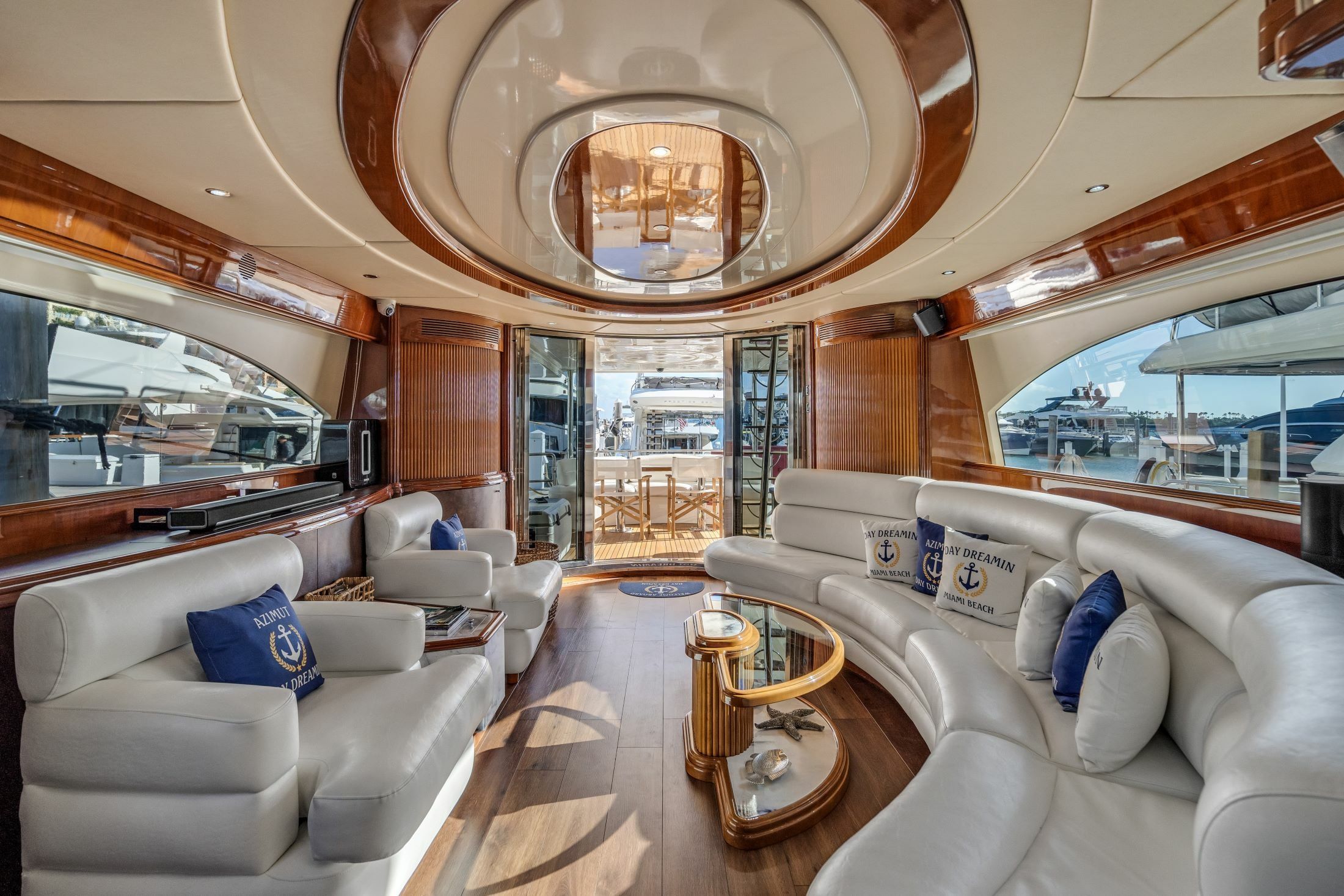 Azimut 85 F | Day Dreamin