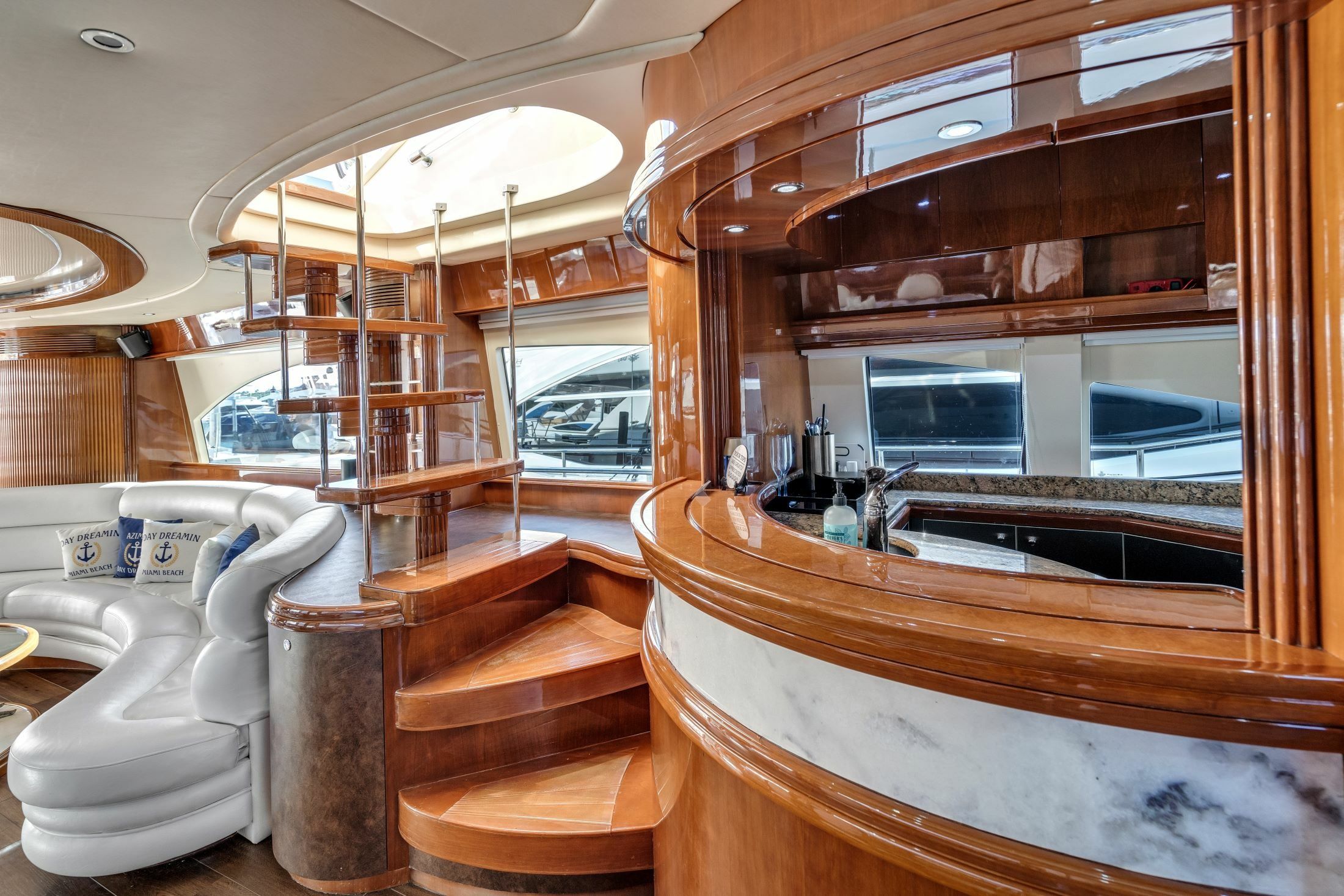 Azimut 85 F | Day Dreamin
