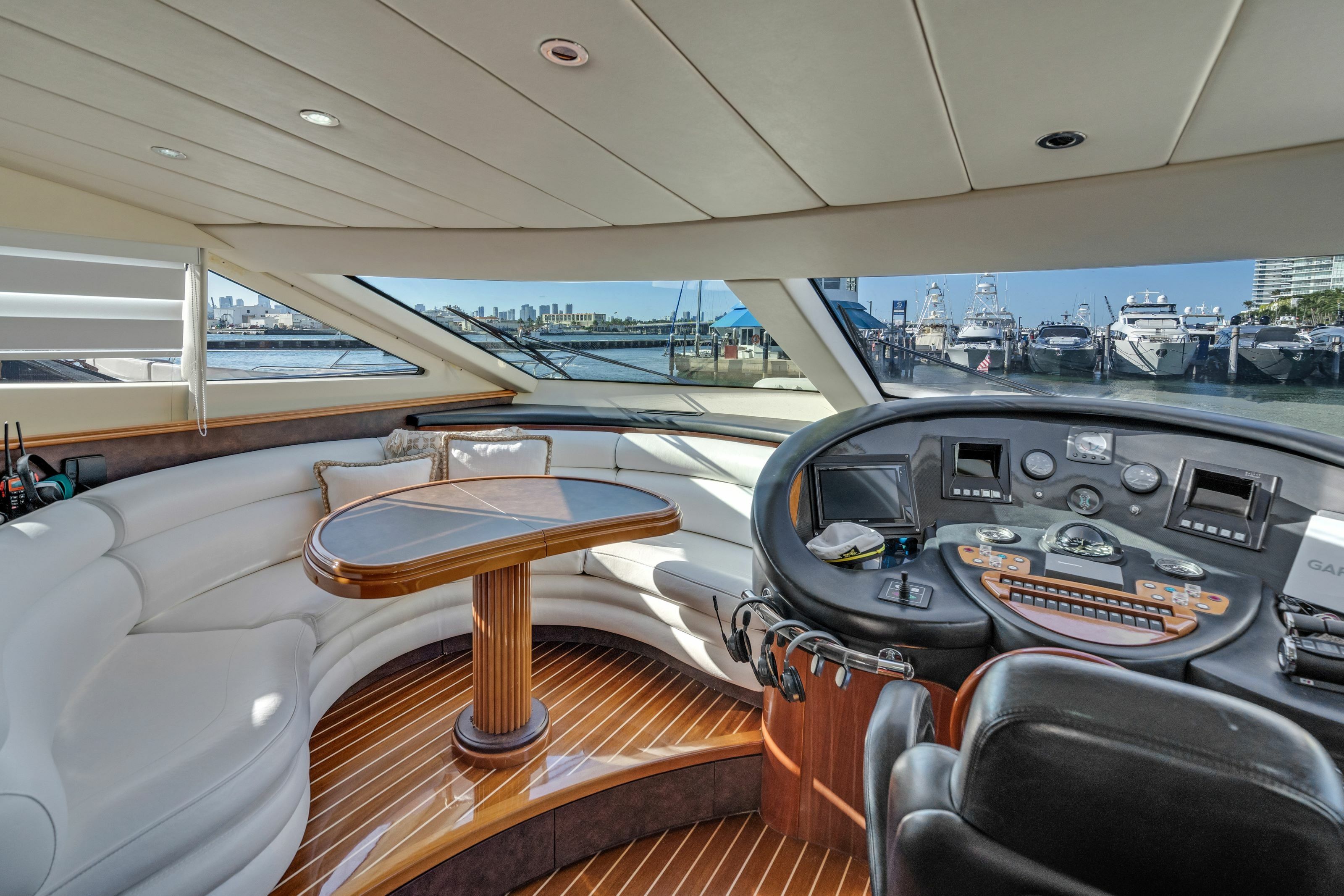 Azimut 85 F | Day Dreamin