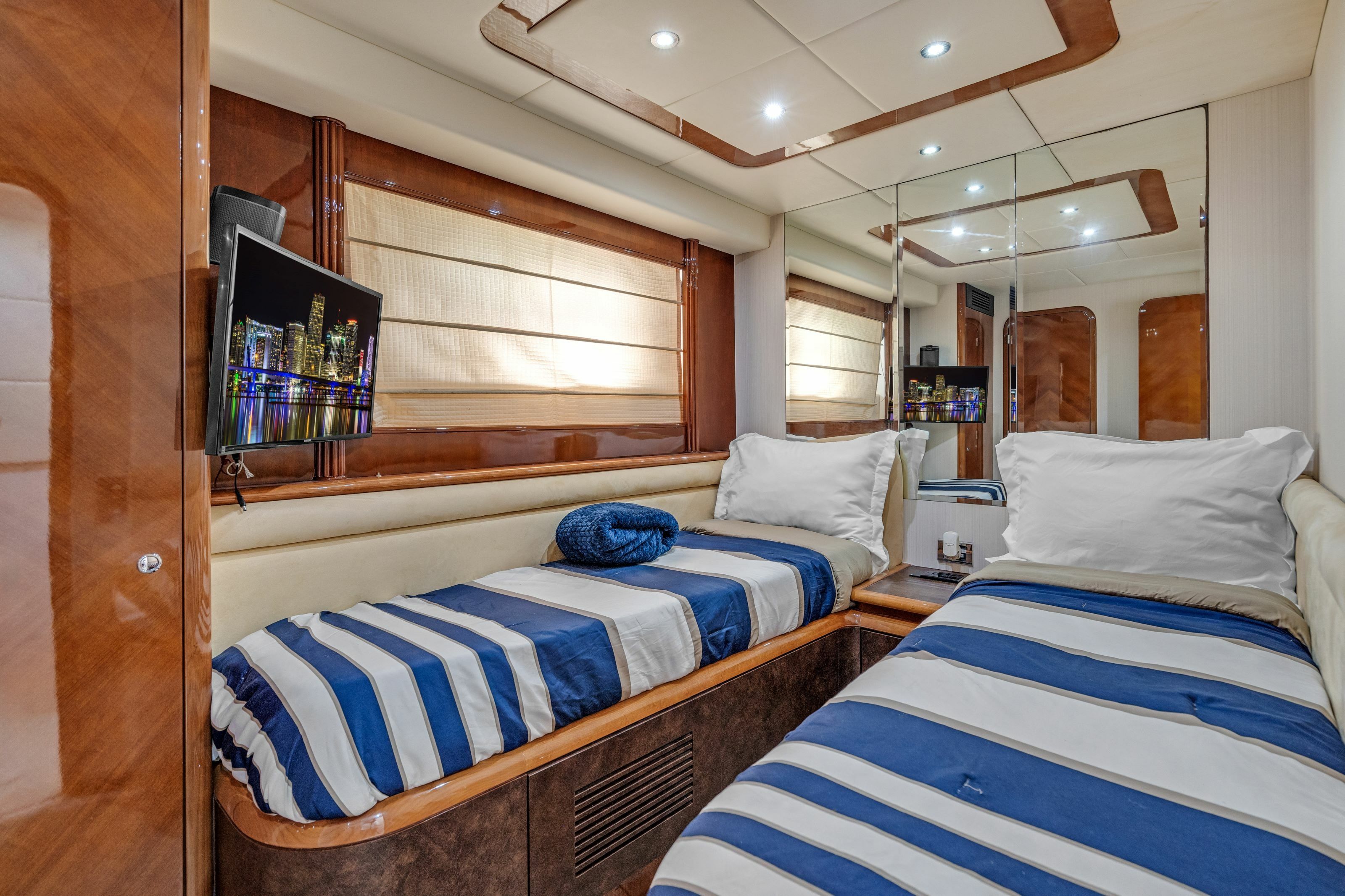 Azimut 85 F | Day Dreamin