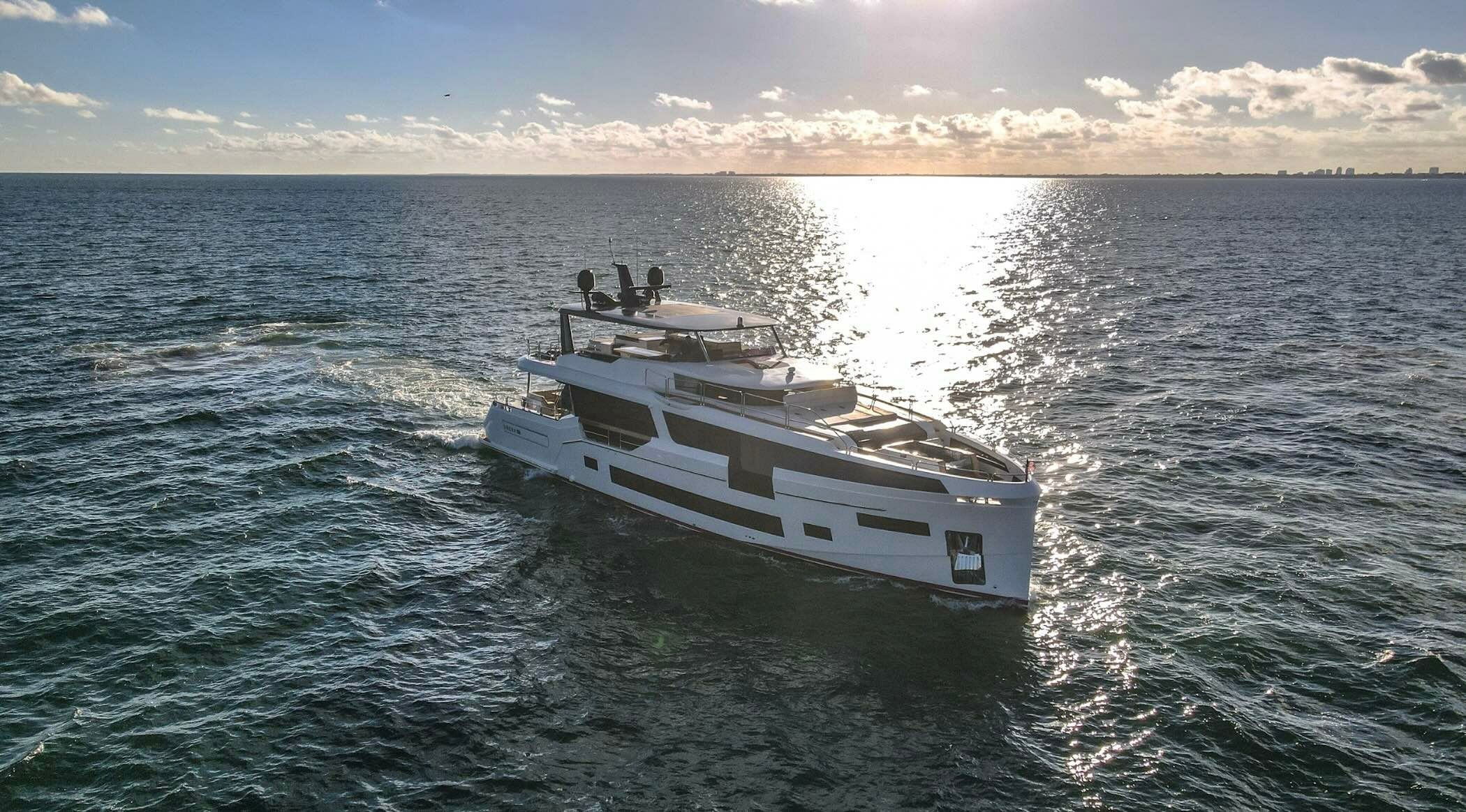Sirena Yachts 88 | Saint
