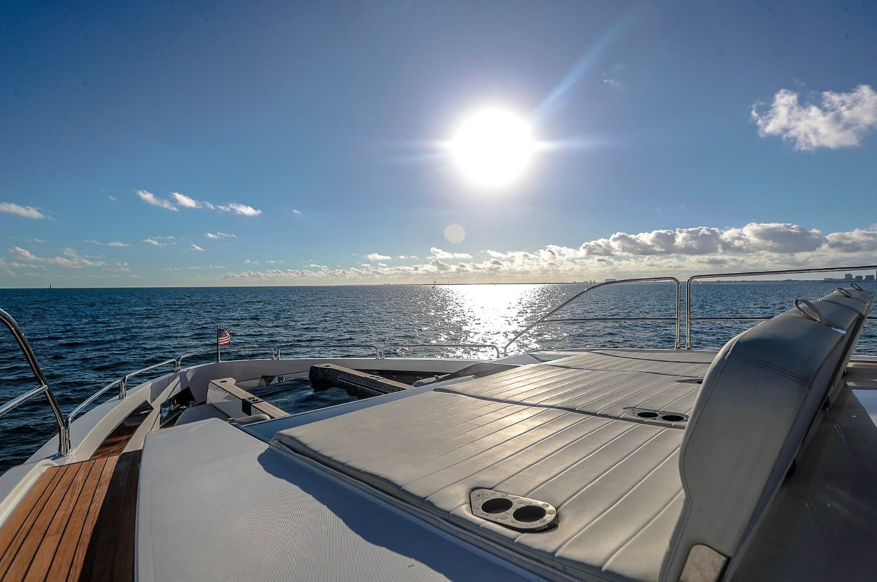 Sirena Yachts 88 | Saint