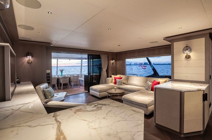 Sirena Yachts 88 | Saint