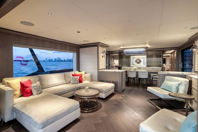 Sirena Yachts 88 | Saint