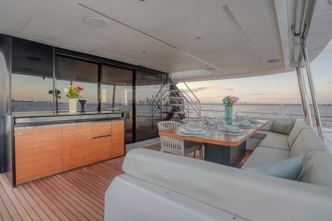 Sirena Yachts 88 | Saint