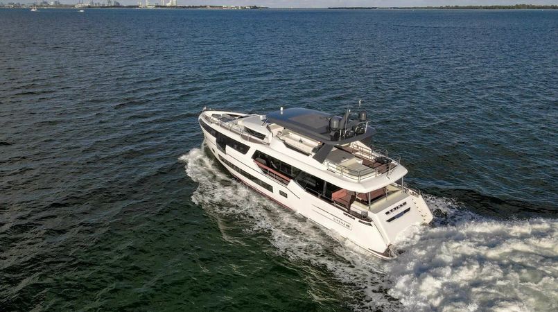 Sirena Yachts 88 | Saint