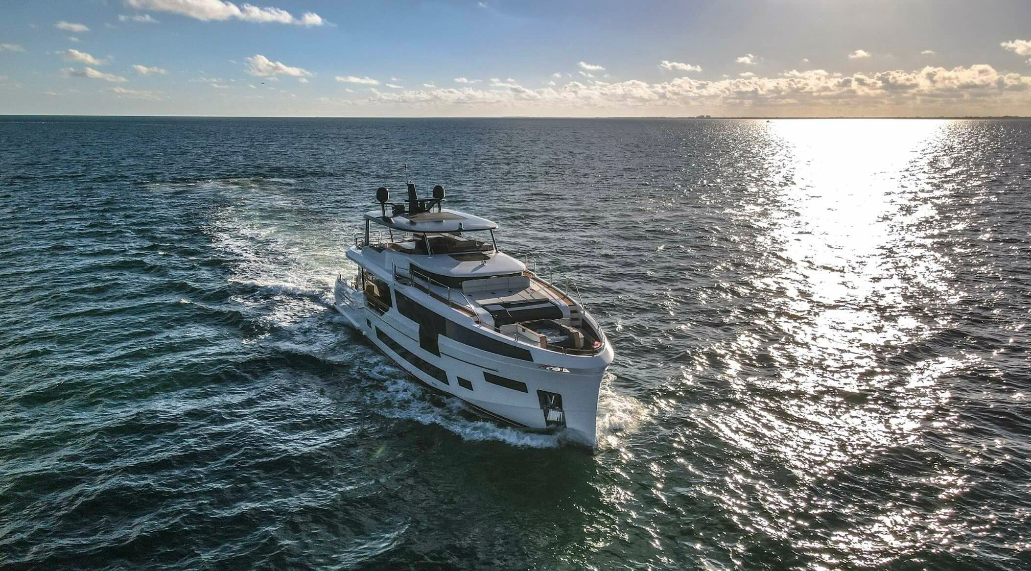 Sirena Yachts 88 | Saint