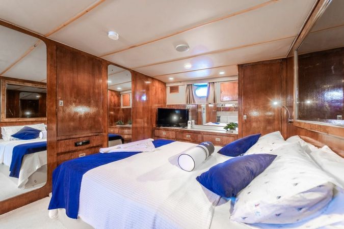Admiral 22 | Bige Derin