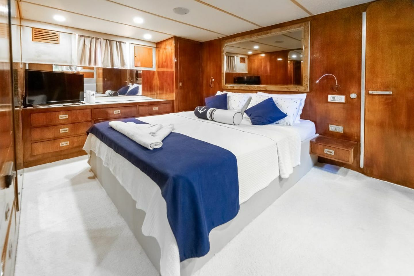 Admiral 22 | Bige Derin