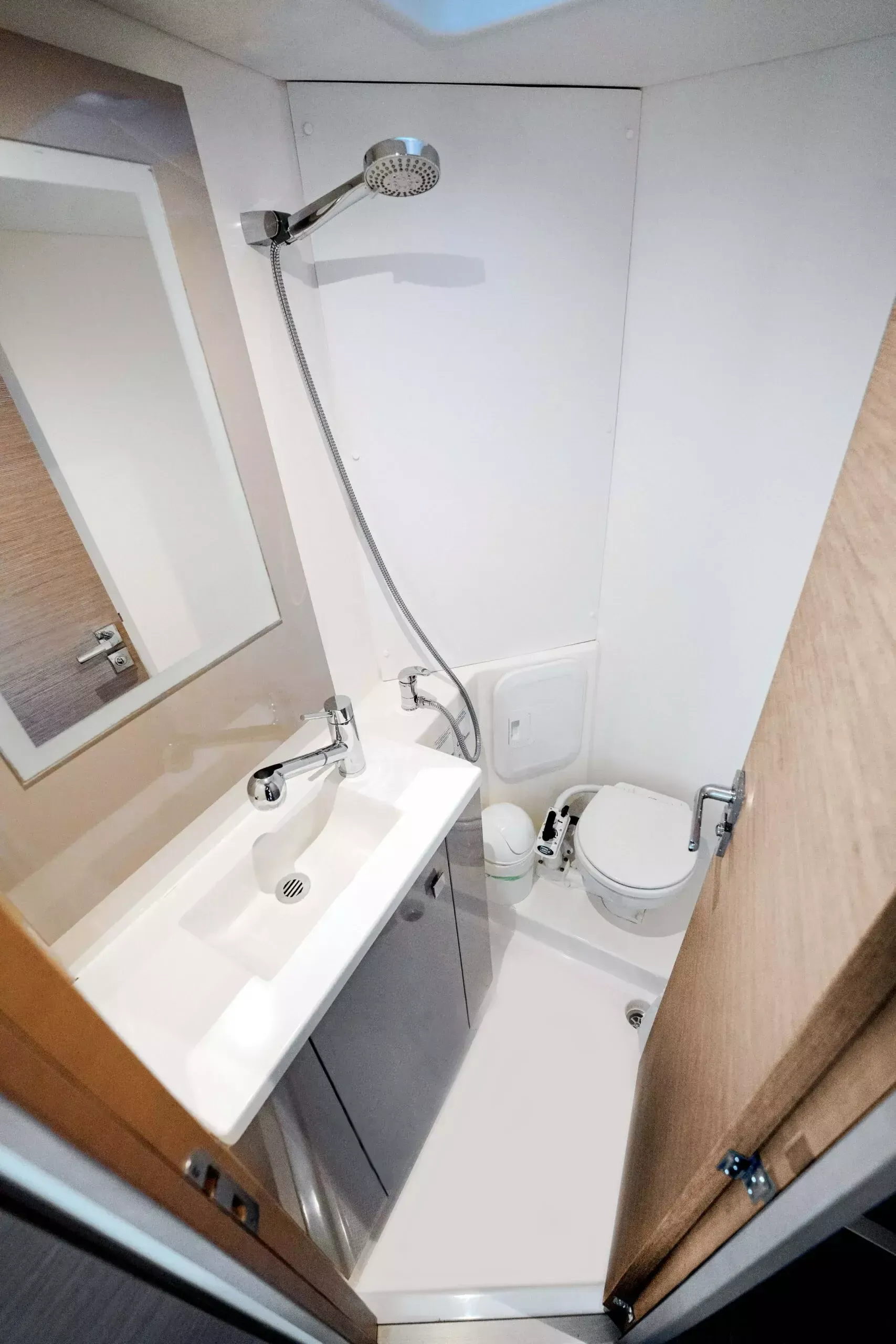 Fountaine Pajot Lucia 40 | Salvadoro