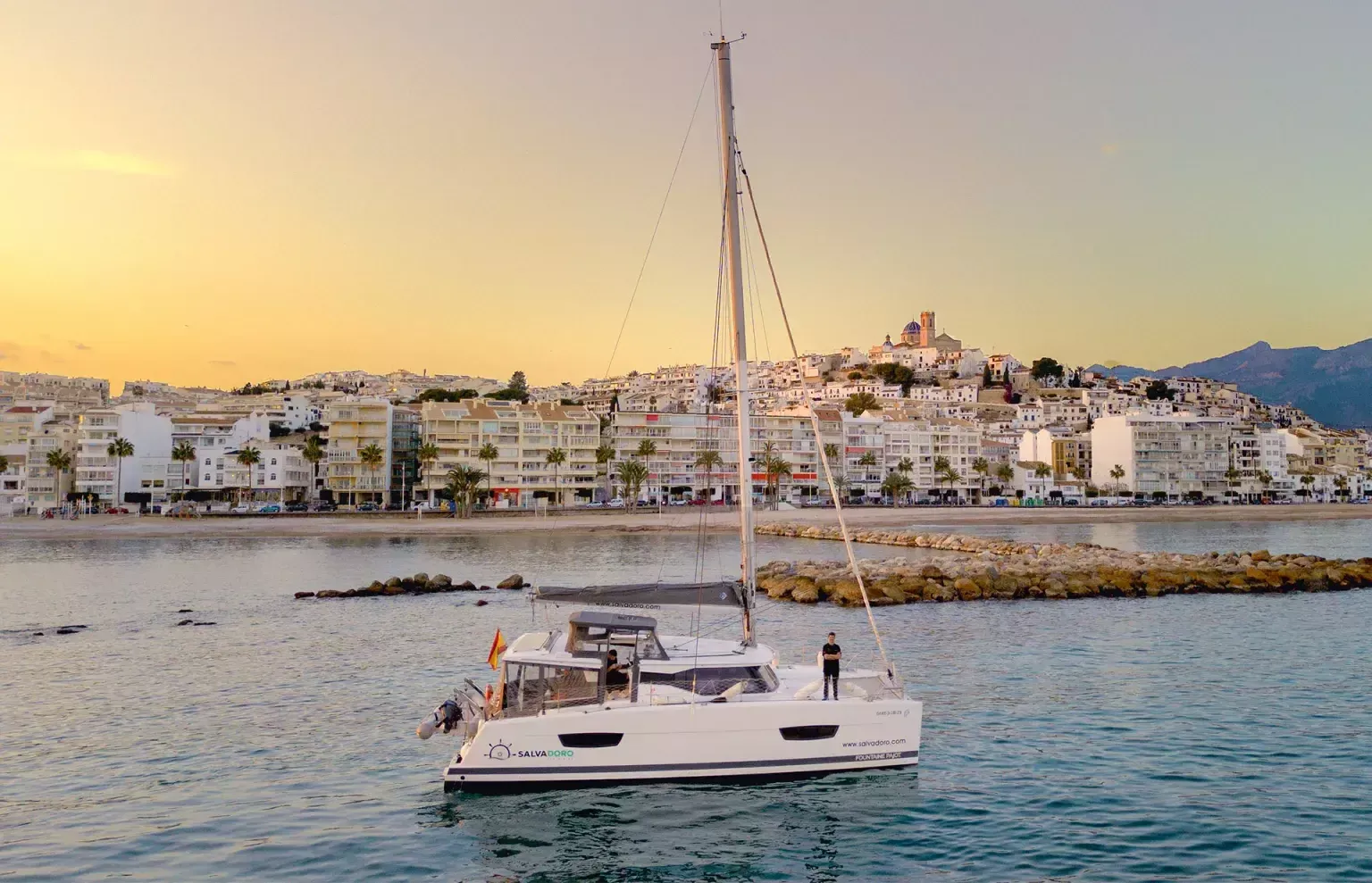 Fountaine Pajot Lucia 40 | Salvadoro