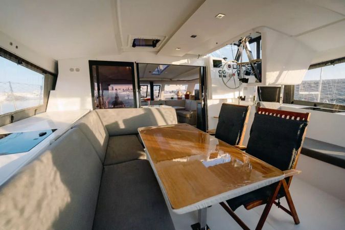 Fountaine Pajot Lucia 40 | Salvadoro