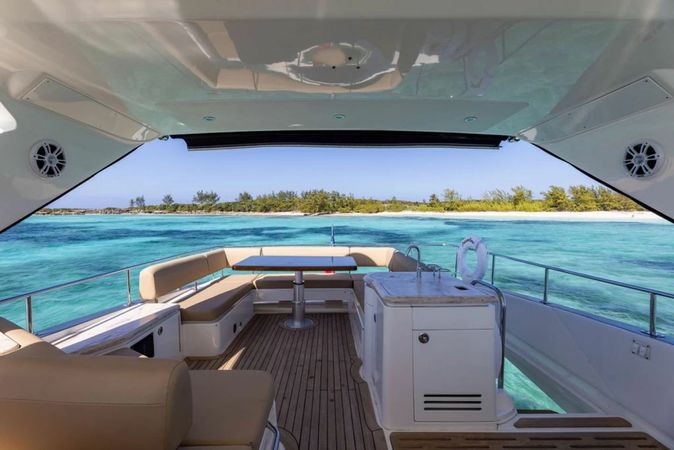 Sea Ray L650 | VIP Only