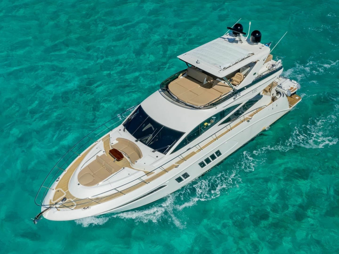 Sea Ray L650 | VIP Only