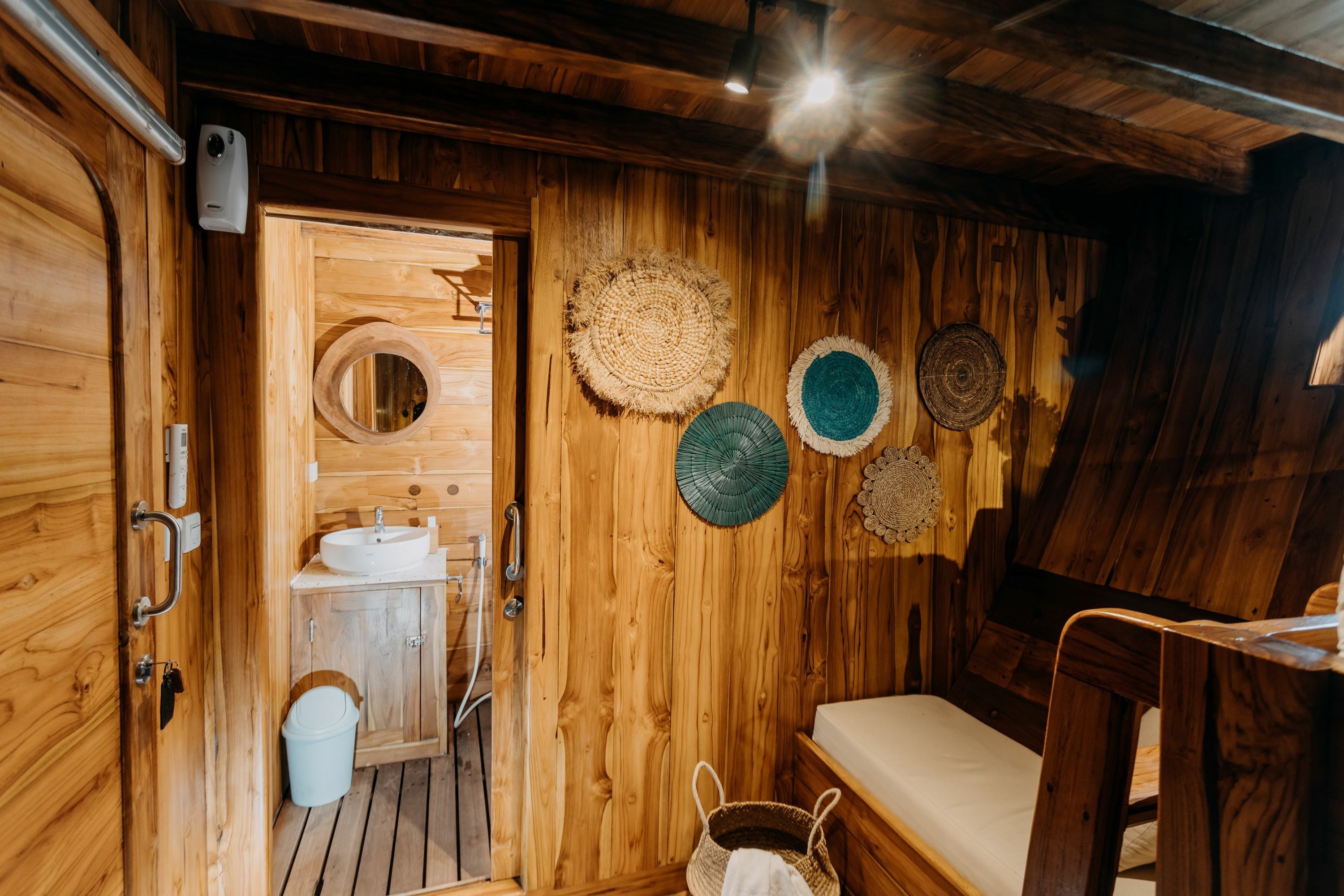 Custom Built Phinisi | Andamari