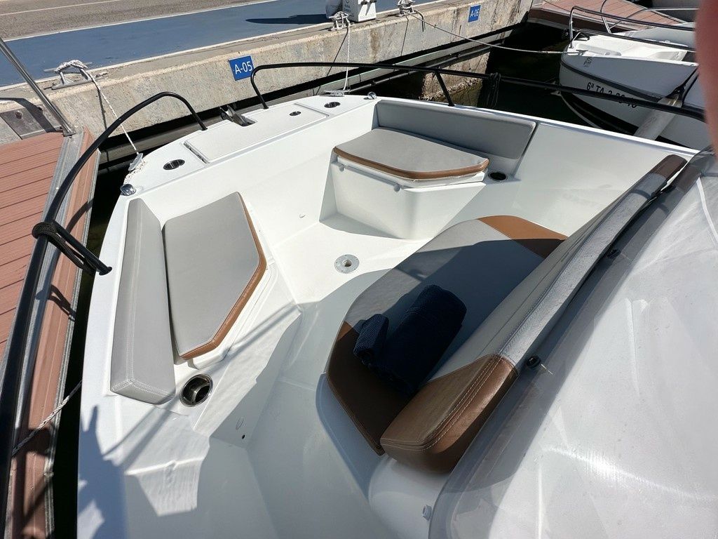 Beneteau Flyer 7 Spacedeck | Upaya