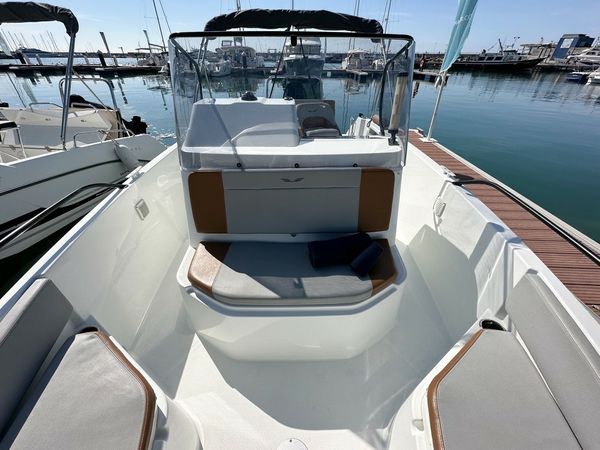 Beneteau Flyer 7 Spacedeck | Upaya