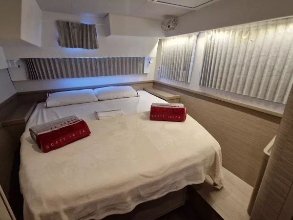 Lagoon 42 | Best Elli