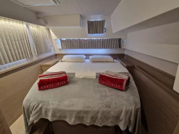 Lagoon 42 | Best Elli