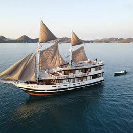 Custom Built Phinisi | Sukha Sail