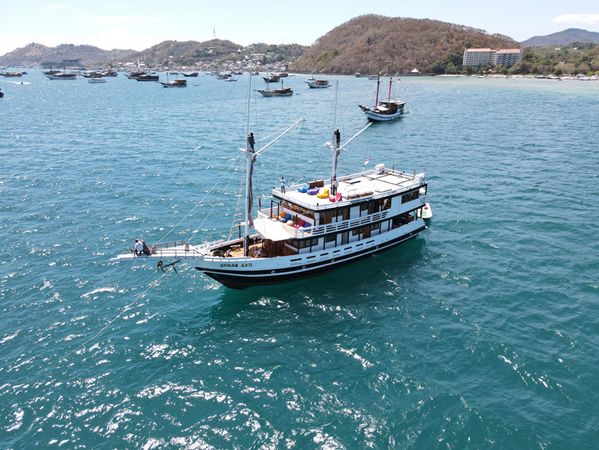 Custom Built Phinisi | Sukha Sail