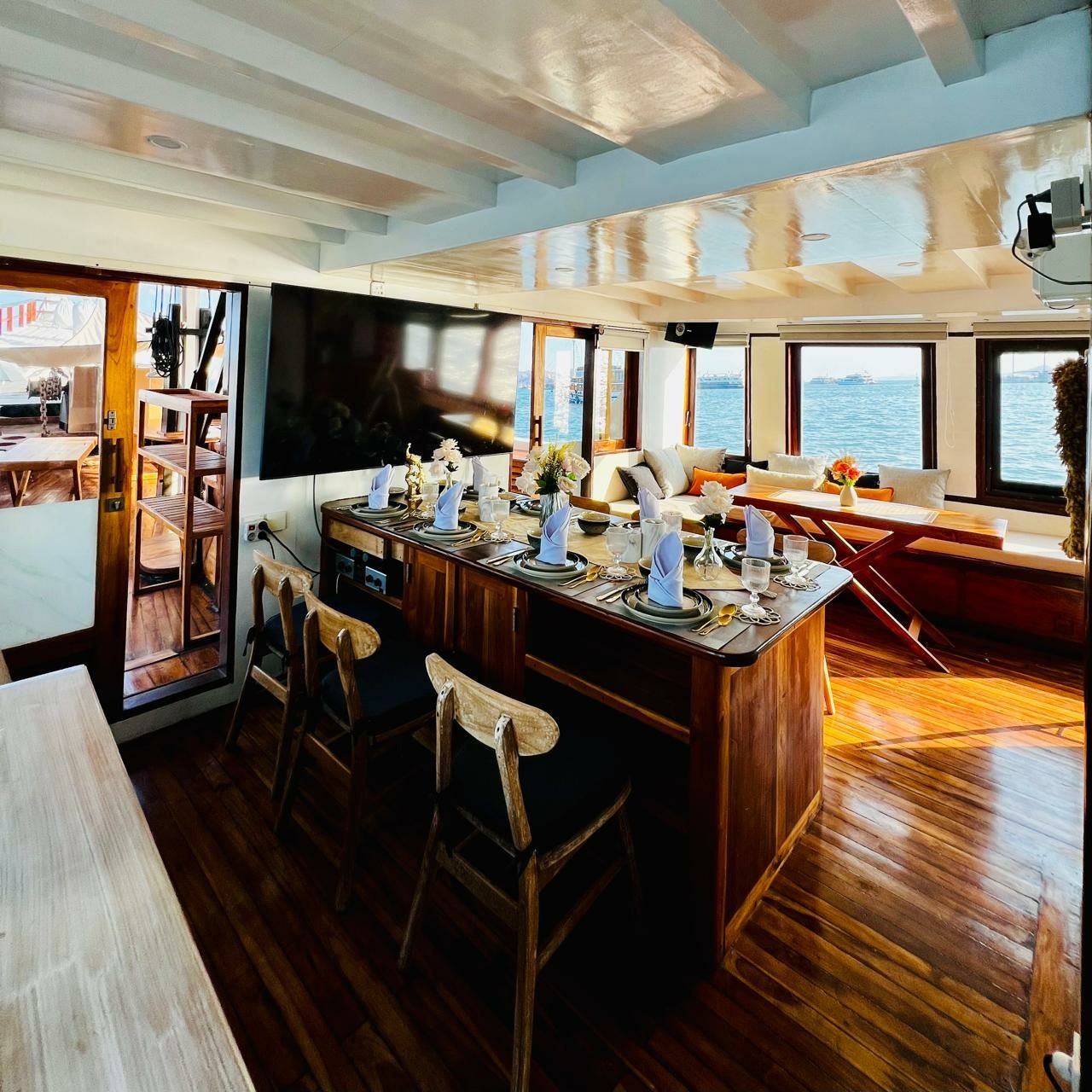 Custom Built Phinisi | Sukha Sail