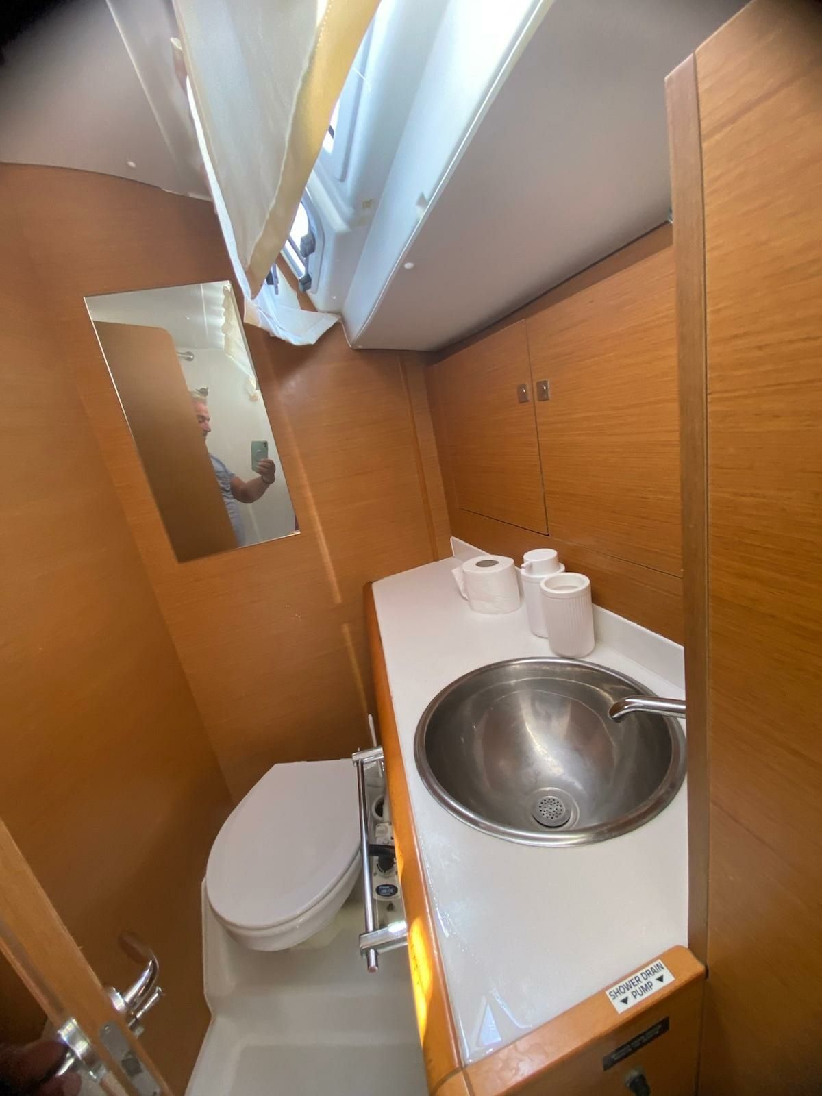 Jeanneau Sun Odyssey 449 | Blue Kiss