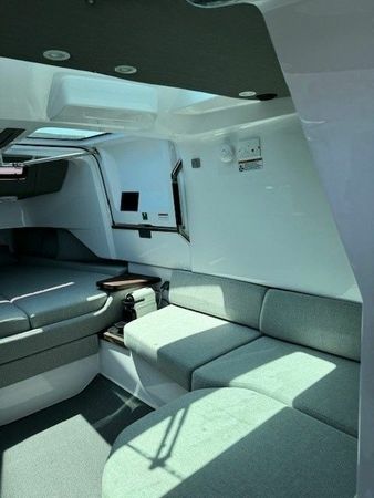 Axopar 37 Sun Top | Amac