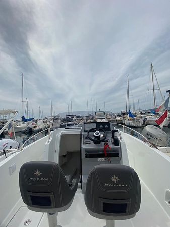 Jeanneau Cap Camarat 6.5 CC | 24