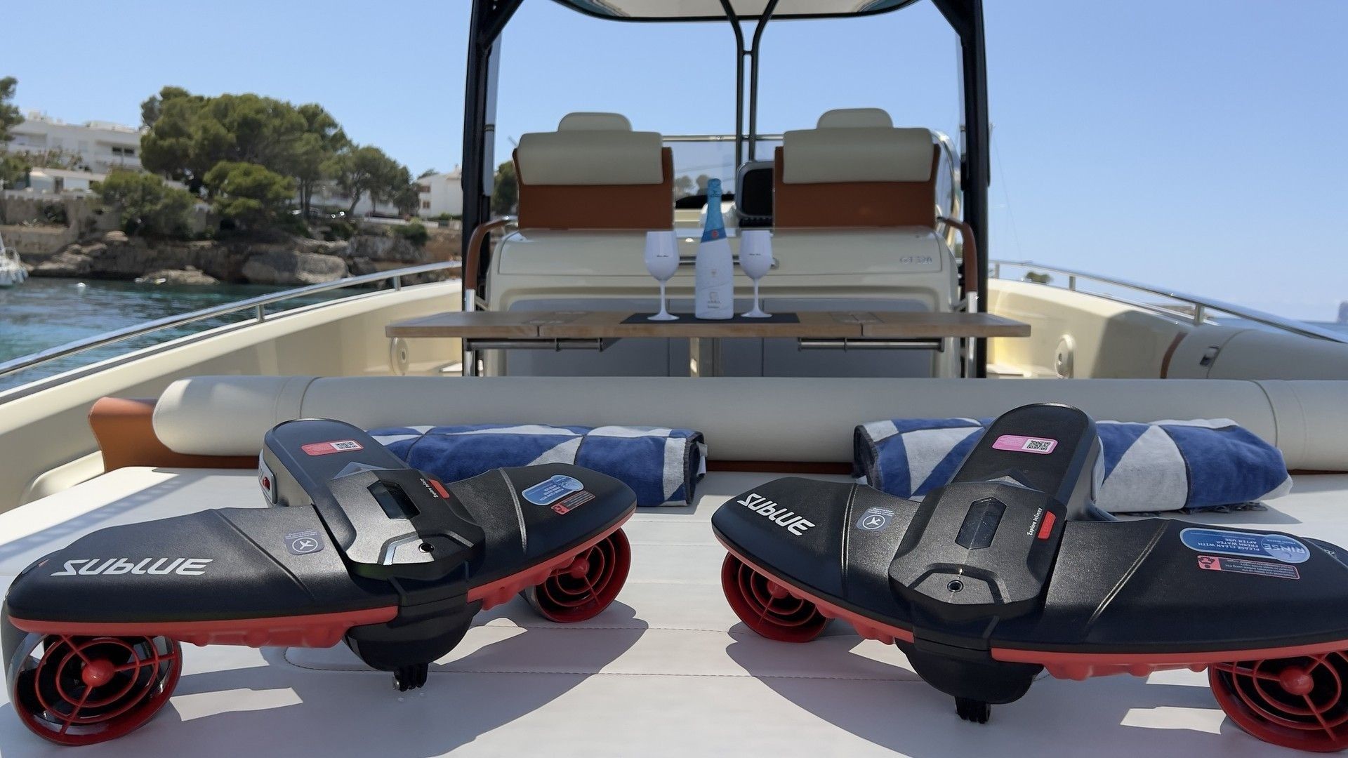 Invictus GT 320 | Meta 1