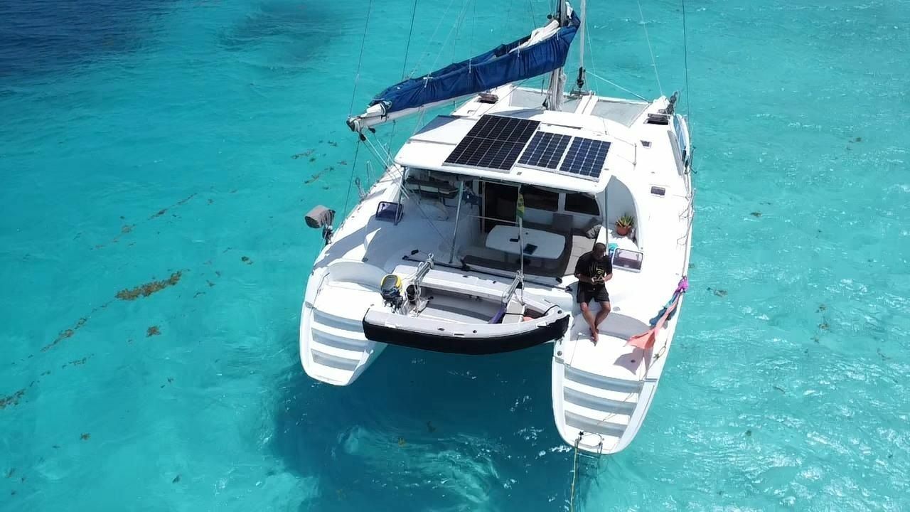 Lagoon 380 S2 | Keshi