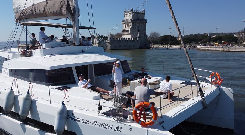 Bali 5.4 | Lusitana boat