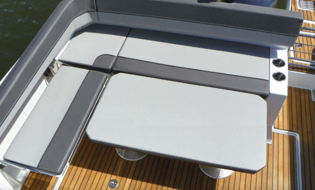 Jeanneau Cap Camarat 9.0 | Thymar