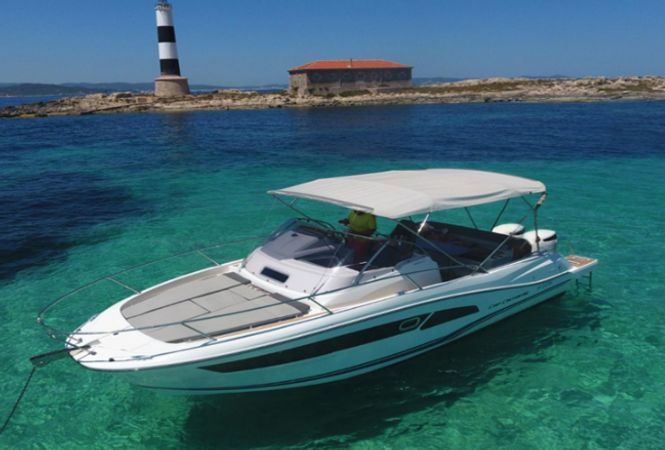 Jeanneau Cap Camarat 9.0 | Thymar