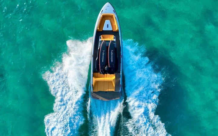 Vanquish VQ40 | No Tomorrow