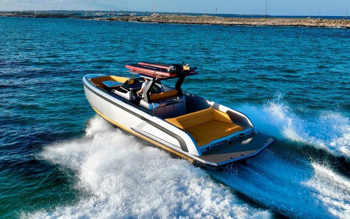 Vanquish VQ40 | No Tomorrow